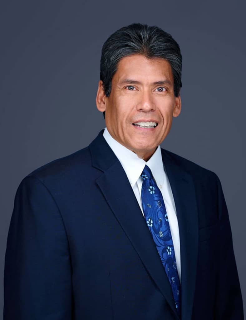 Jorge L. Maxion